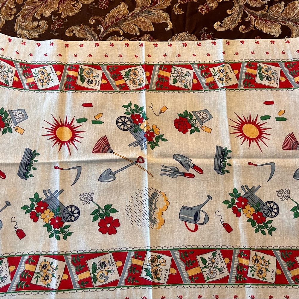 Vintage‎ Dutch Farmer Linen Table Runner